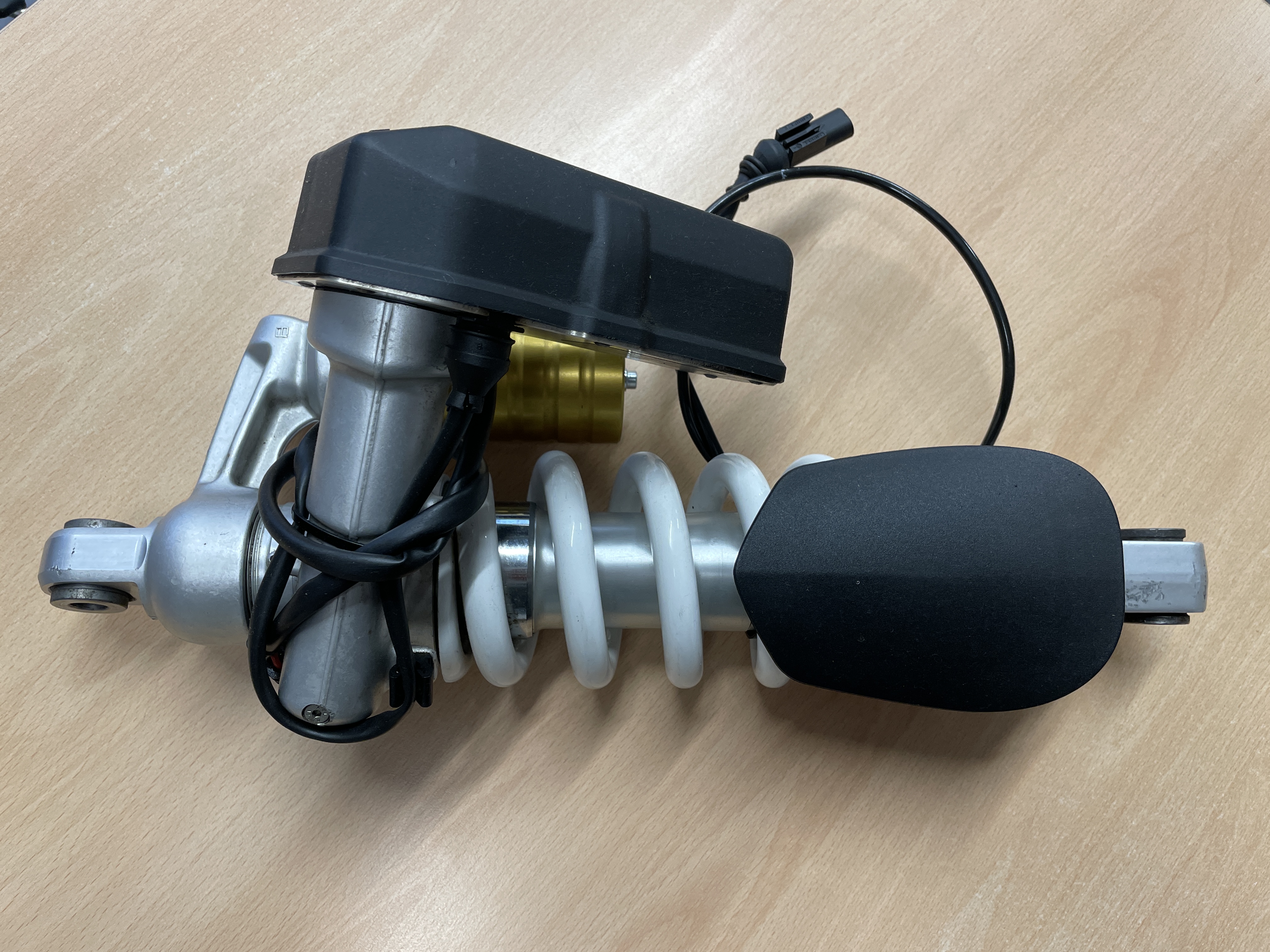 zadní tlumič SACHS R 1200 GS LC T9852298104